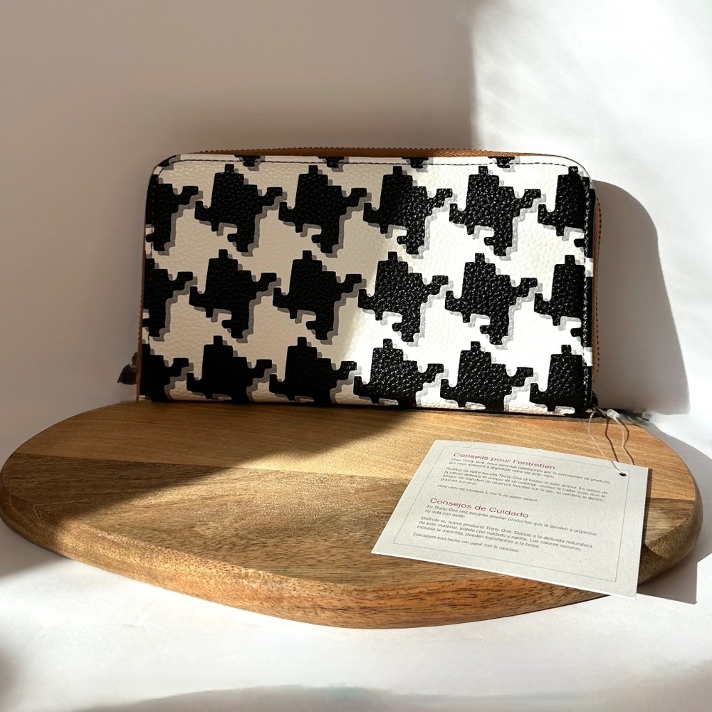 Thirty-One Gifts “All About The Benjamins” Wallet Houndstooth NWT
